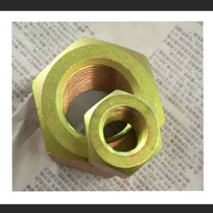 20e Bsl3 Zinc Coated B7m Studs and 2hm Nuts