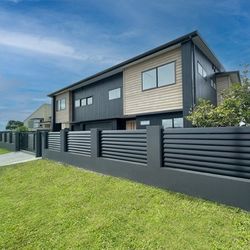 Noise-Reducing Private Aluminum Fence Aluminium Profile Extrusion for Home Yards