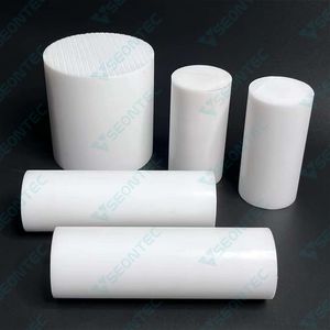 China Manufacturer 100% Virgin Extruded Plastic Round Bar PTFE Rod