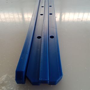 China Custom Sliding Plastic UHMW Polyethylene Strip Chain Wear Strips Linear Chain Guide Rail