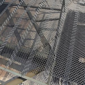 Hot Selling Durable Mining High Impact Stone Crushers Quarry Crusher Screen Mesh
