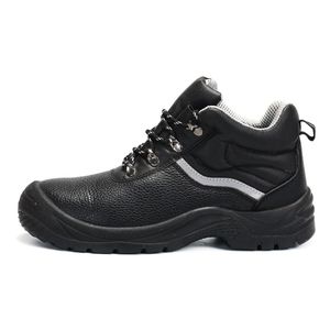 Comfortable and Durable Leather Safety Footwear for Construction