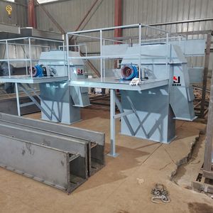 Fracture Resistant Custom Vertical Chain Bucket Elevator for Chemical Plant