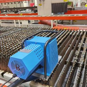 Remove Heavy in Second Cleaner Automatic Hot Sale for Plasma Laser Cutting Machine Hand Push Table Slat