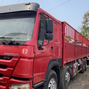 Sinotruk HOWO 8X4 12 Wheels 375HP Heavy Duty Cargo Truck