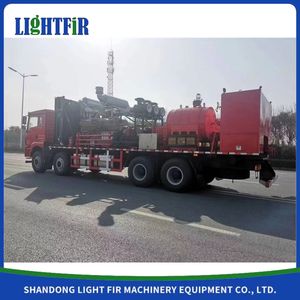 Made in China Engine 4*4 6*4 Oil Field Fracturing Truck Sinotruk