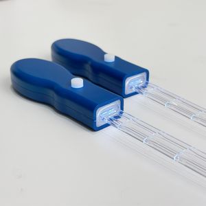 Single-Use Sterile Disposable Cervical Scraper with Illuminating Spoon for Painless Examination