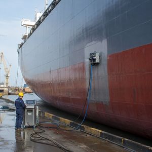 275MPa 250kw High Pressure Cleaning Machine for Ship Bottom Rust Removal