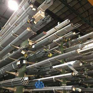 China Xuelun Factory Galvanized Round Pipe Good Quality Hot Dipped Various Sizes Galvanized Steel Tube