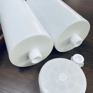 HDPE Huge Capacity 2600ml Empty Plastic Sealant Cartridge New 2600cc Silicone Needle Barrel for Silicone/Ms/PU Sealant Packaging