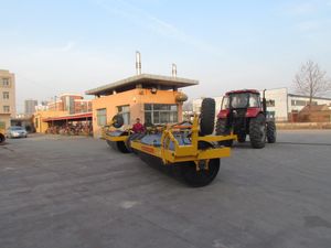Tri-Plex Land Roller