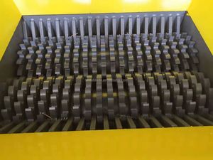 Small Capacity Aluminum Steel Scrap Car Body Two Shaft Metal Shredder