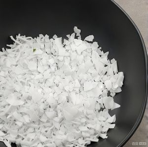 Industrial Grade Potassium Hydroxide Flakes Caustic Potash KOH 90% Min