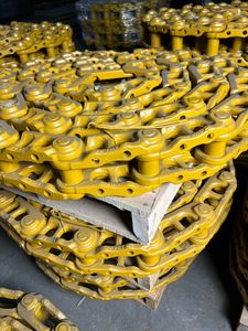 Excavator Track Links Track Chain for Caterpillar 42 Links Cat 320 Undercarriage Parts