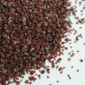 Factory Price OEM Water Filter Garnet Media Fast Cutting, Recyclable Abrasive for Polishing & Grinding Sandblasting Waterjet Cutting