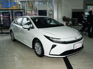 New Model Sedan Corolla Hybrid Low Consumption, High Cost Performance, Excellent Design