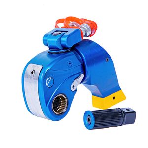 Heavy-Duty Hydraulic Torque Wrench for Large Bolt Removal