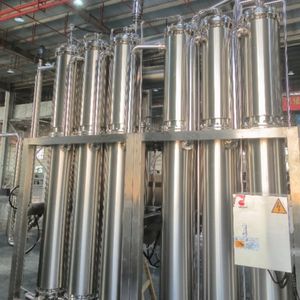 Large Volumn Water Distiller Machine (Easy operation and installation)