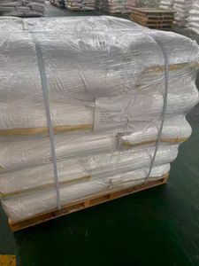 Factory Industrial Grade Chlorinated Rubber Cr 10 Cr 20 for Oil Painting and Coating