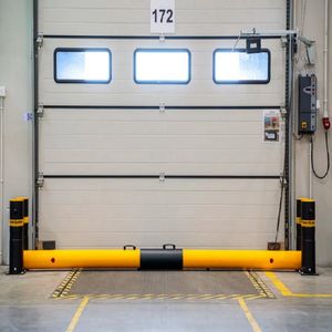 Premium Adjustable Dock Leveler for Efficient Warehouse Logistics