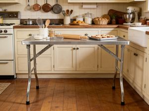 Customized Workbench for Kitchen Restaurant Commercial Steel Folding Worktable