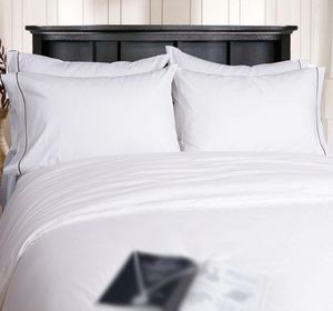 Combed Yarn Breathable Cover/Pillow/Mattress High Quality 200tc Organic Woven Linen Fabric for Hotel Hospital Use