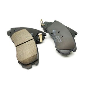 Chinese OEM Factory Auto Parts Wholesale Semi Metallic Carbon Ceramic Brake Pad Brand Car Vehicle Front Rear Disc Brake Pad Automobile Part