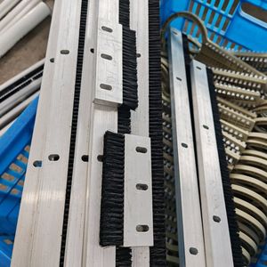Industrial Aluminum Alloy Nylon Plastic Bristle Dust-Proof Strip Brush