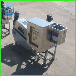 Ss 304 Effluent Treatment Plant Volute Screw Press Sludge Dewatering Machine for Wastewater Treatment Plants 30kw Motor with Cleaning System