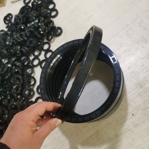High Temperature FKM NBR Oil Seal Skeleton Tc Oil Seal for Auto