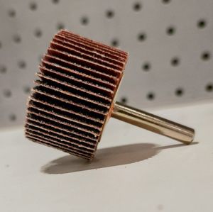 40*25*25mm Flap Wheel with Shaft Abrasive Cloth Polishing Head for Inner Hole and Pipe Polishing