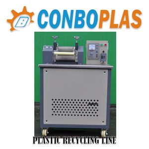 Plastic Recycling Machine/Plastic Extruder/Strand PP PE Pet Granulating Machine Line