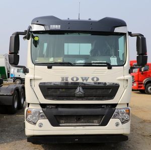 Sinotruk HOWO T5g Heavy Truck 270HP 6X2 7.8m Hurdle Truck