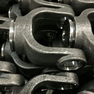 Custom Yellow Paint Splined Pto Yoke Agricultural Machinery Pto Drive Shaft Connector Yoke