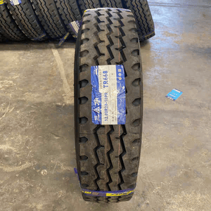 HOWO Transport Vehicle Tire 1100 1200r20 Full Steel Wire Radial Truck Tire