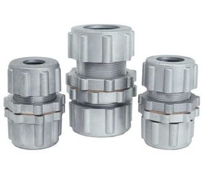 Double Coupling Bulkhead Connector for Dust Collector Wall Connection