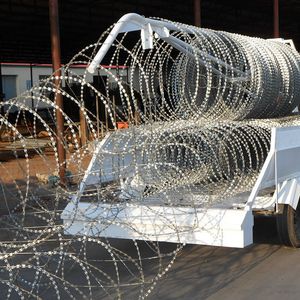 Rust-Proof Stainless Steel Razor Barbed Wire for Coastal Boundary Projects
