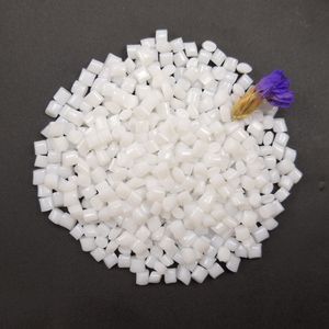 High Strength White Polybutylene Terephthalate Granules Engineering Plastics PBT