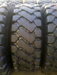Grader Dover Loader Earthmover off Road Tire OTR Tire E3/L3 E4 L4 L5s 29.5-25 29.5-29