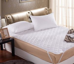 Low-Price Wholesale Waterproof Zippered Washable Mattress Protector Cover