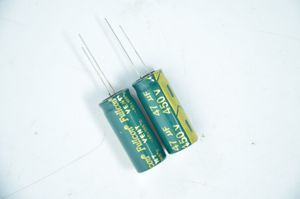 Low ESR Aluminum Electrolytic Capacitor 16V 1000UF