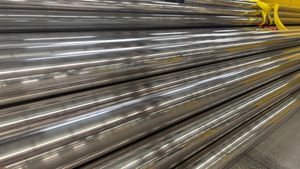 Large Diameter Seamless Stainless Steel Welded Tube Pipe Manufacturer