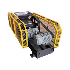 High Cost Effective Double Roller Crusher for Glass Bottle Scrap River Pebble Granite Basalt Iron Quartz Stone Copper Gold Silver Ore Crushing Grinding Machine