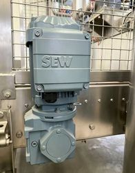 Brand New Original Sew Worm Gear Motor Sf37 Drn71m4 25.8448659601.0001.25.15 Reducer