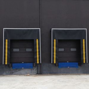 Aluminum Alloy Mechanical Dock Shelters Durable PVC Curtain Waterproof for Warehouse