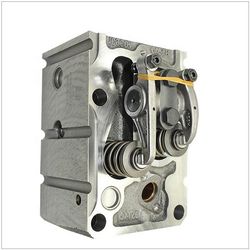 61560040040A Diesel Cylinder Head for Deutz Weichai Power Engine Wd615 Truck Parts 4 Valve Cylinder Head