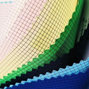 ESD 0.25cm Grid 2/1 Twill Polyester Work Clothes Fabric