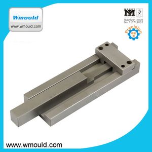 Plastic Injection Molding Machine Parts of Latch Locking