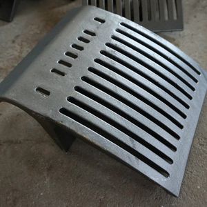 Manufacturer Supplier Clinker Cooler Grate Plates Cement Liner Plate Crusher Spare Parts
