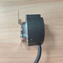 Adk Servo Motor Encoder Incremental/Absolute Variety Output Form 2500PPR 23bit Agv